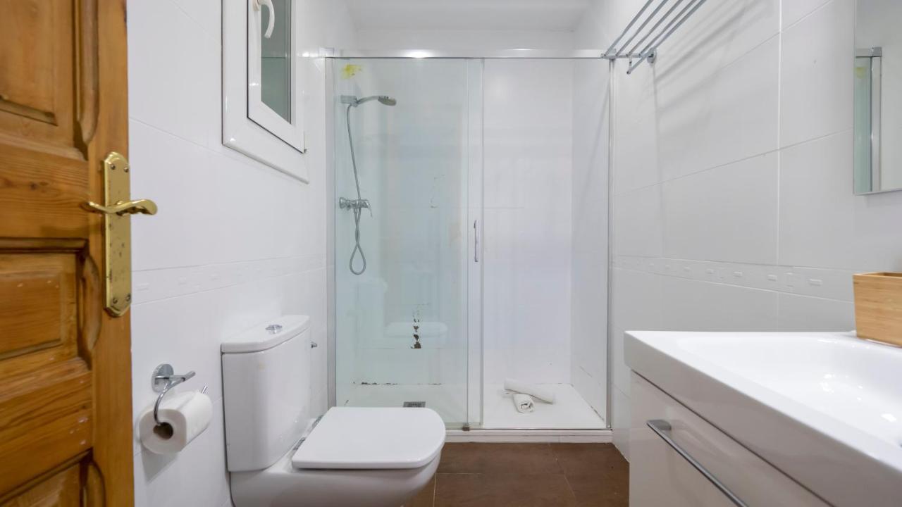 Acogedor Apartamento De 2 Dormitorios Barcelona Exteriör bild