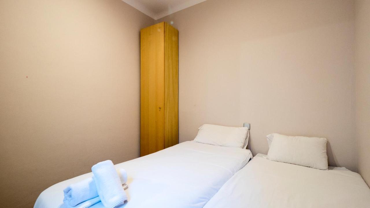 Acogedor Apartamento De 2 Dormitorios Barcelona Exteriör bild