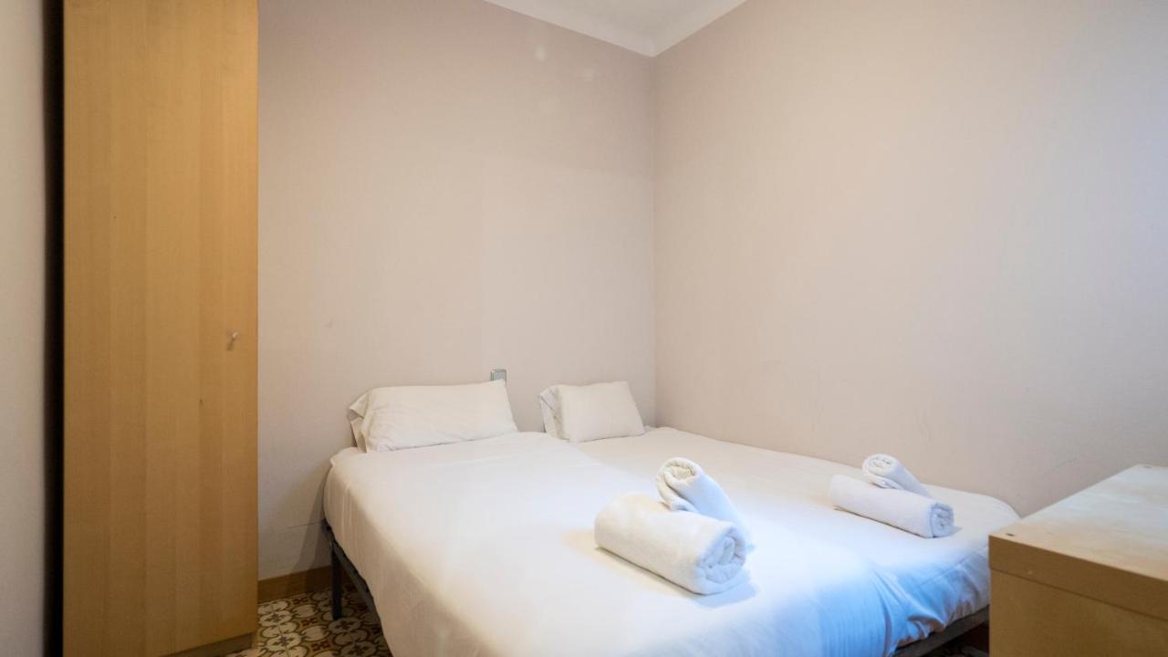 Acogedor Apartamento De 2 Dormitorios Barcelona Exteriör bild